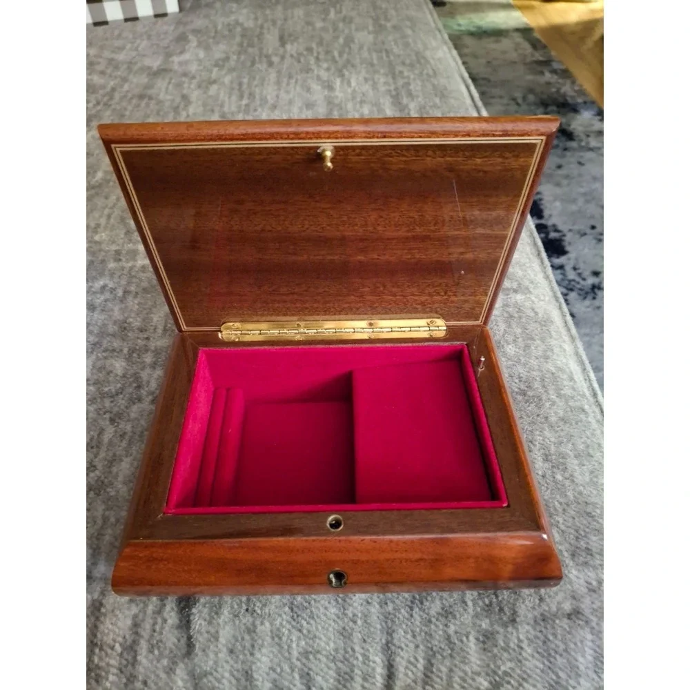 Italian Hand Crafted Inlaid Wood Reuge Swiss Jewelry Musical Box Plays Edelweiss